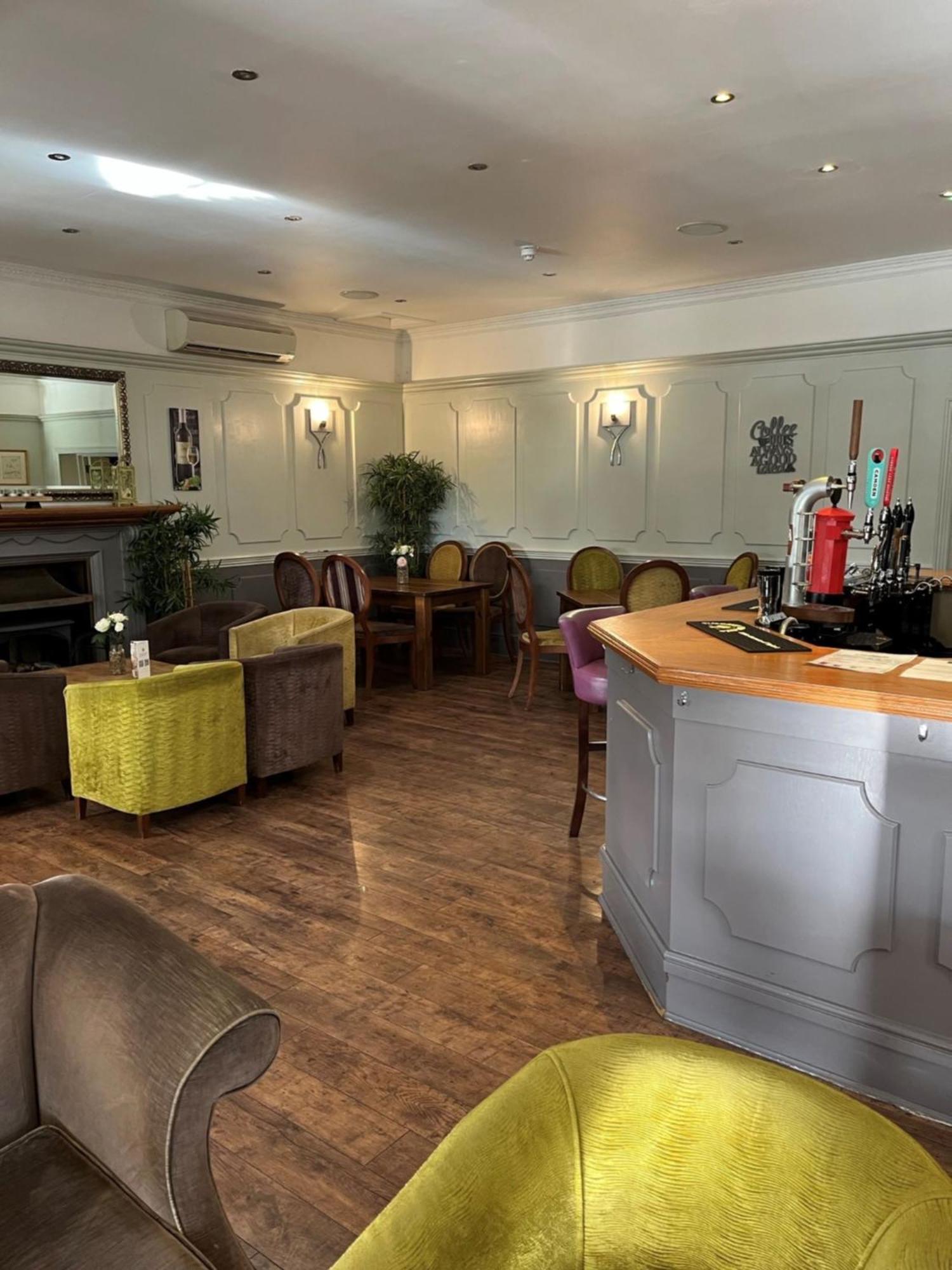 The Riverside House Hotel Mildenhall Kültér fotó