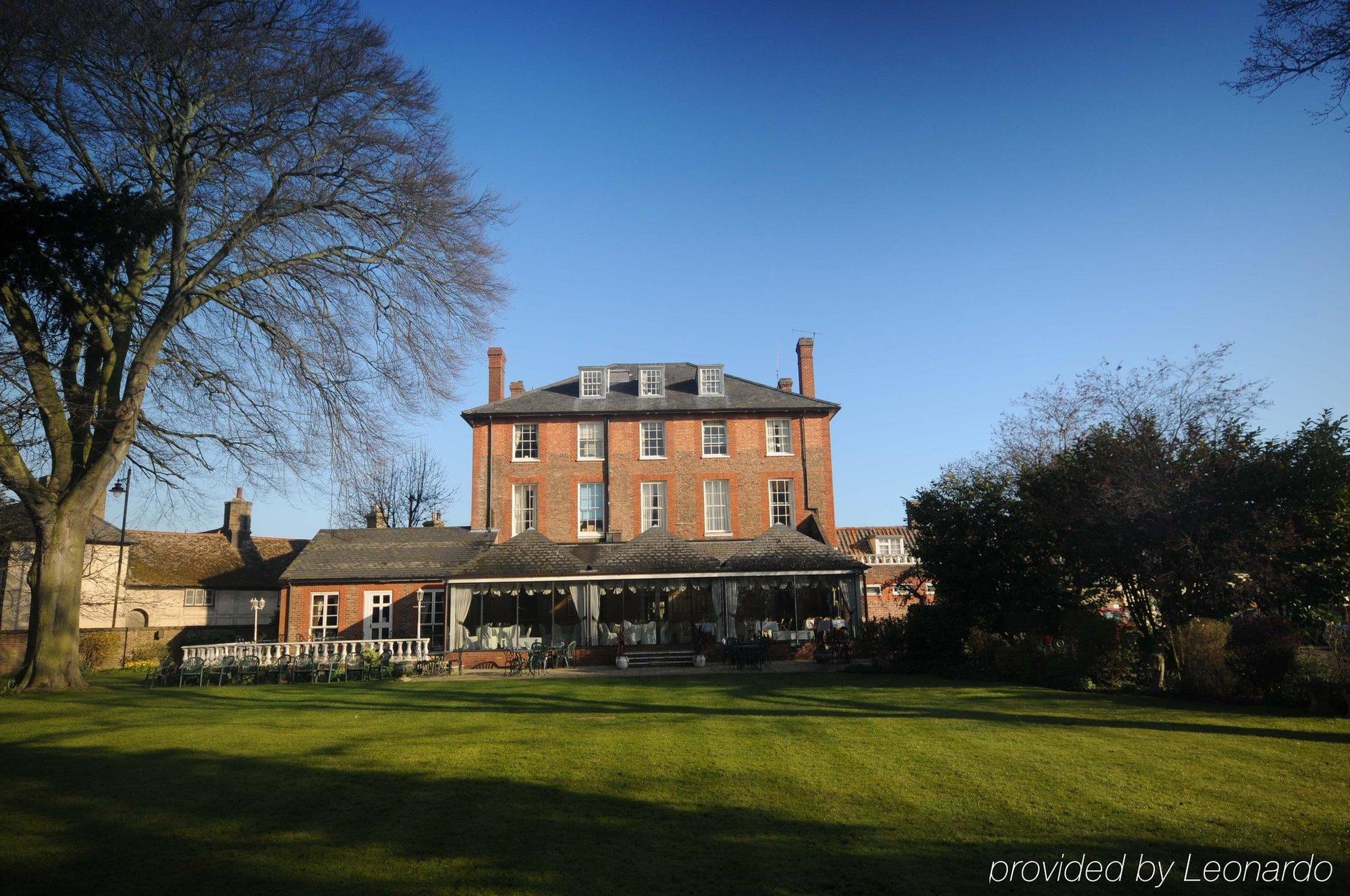 The Riverside House Hotel Mildenhall Kültér fotó