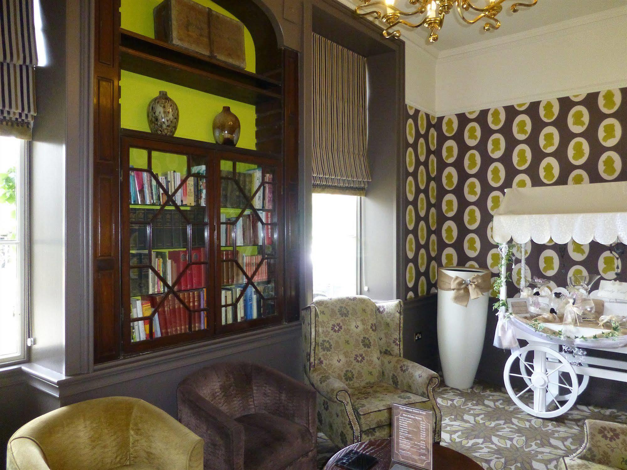 The Riverside House Hotel Mildenhall Kültér fotó